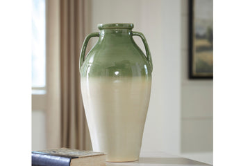 393775463:Andorbury Vase, Styled