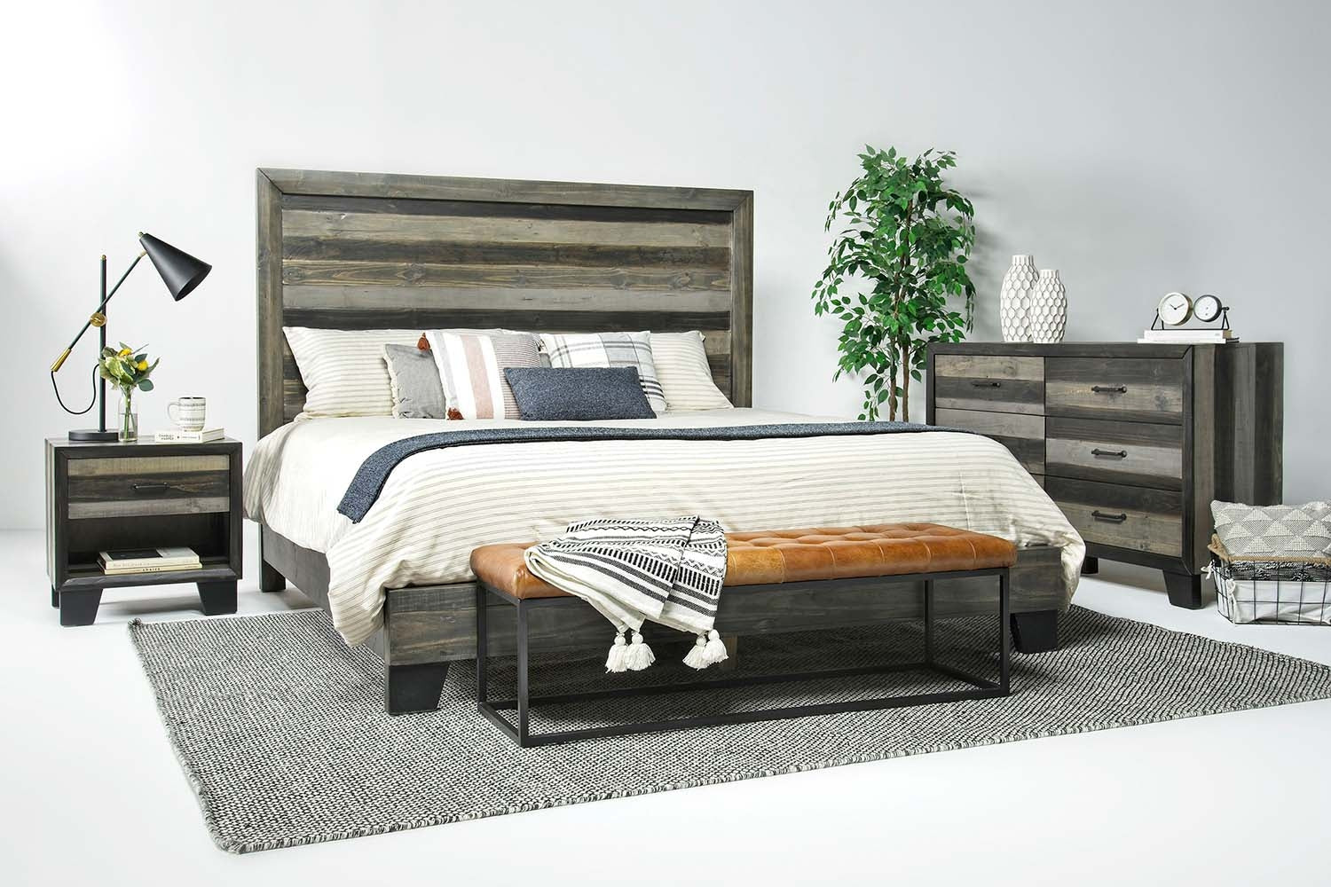 SALIDAG01:Salida Panel Bed in Gray, Queen, Image 5