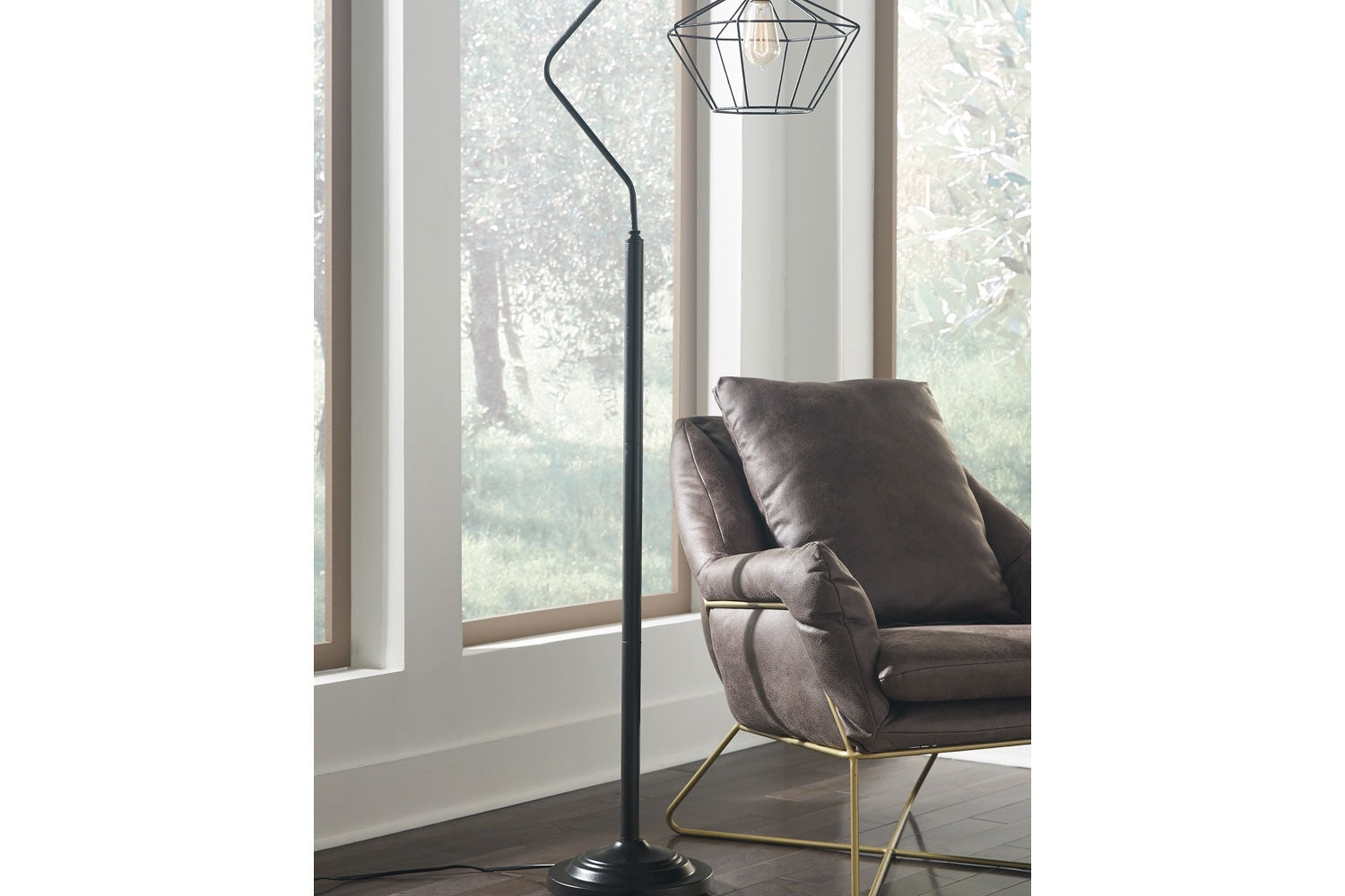 210656003:Makeika Floor Lamp in Black, Image 3