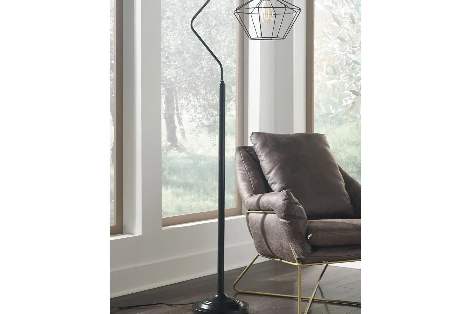 210656003:Makeika Floor Lamp in Black, Image 3