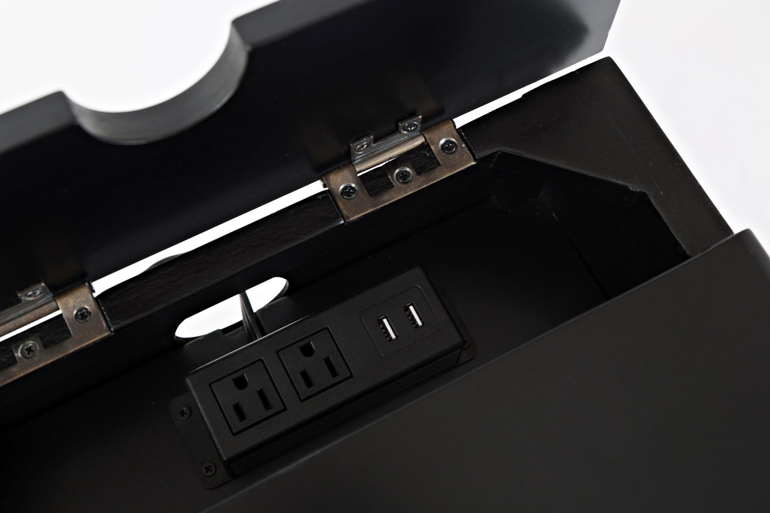 317865903:Skyy Chairside Table in Black, Image 5