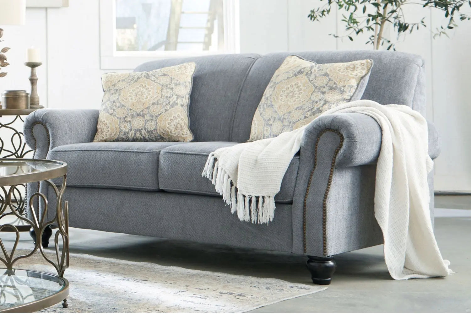 414988577:Haiden Throw Blanket in Ivory/Taupe, Image 2