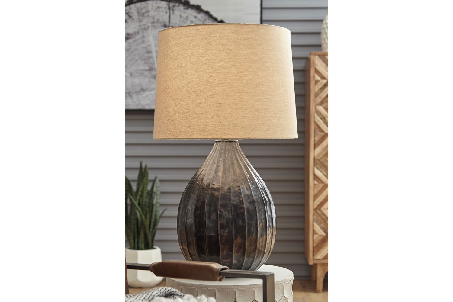524846085:Marloes Table Lamp in Copper Finish, Image 2