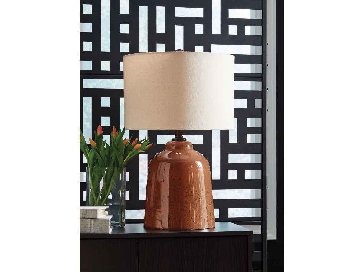 643508701:Aaleahya Lamp, Styled