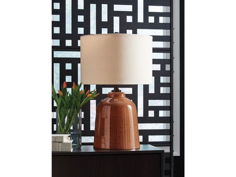 643508701:Aaleahya Lamp, Styled