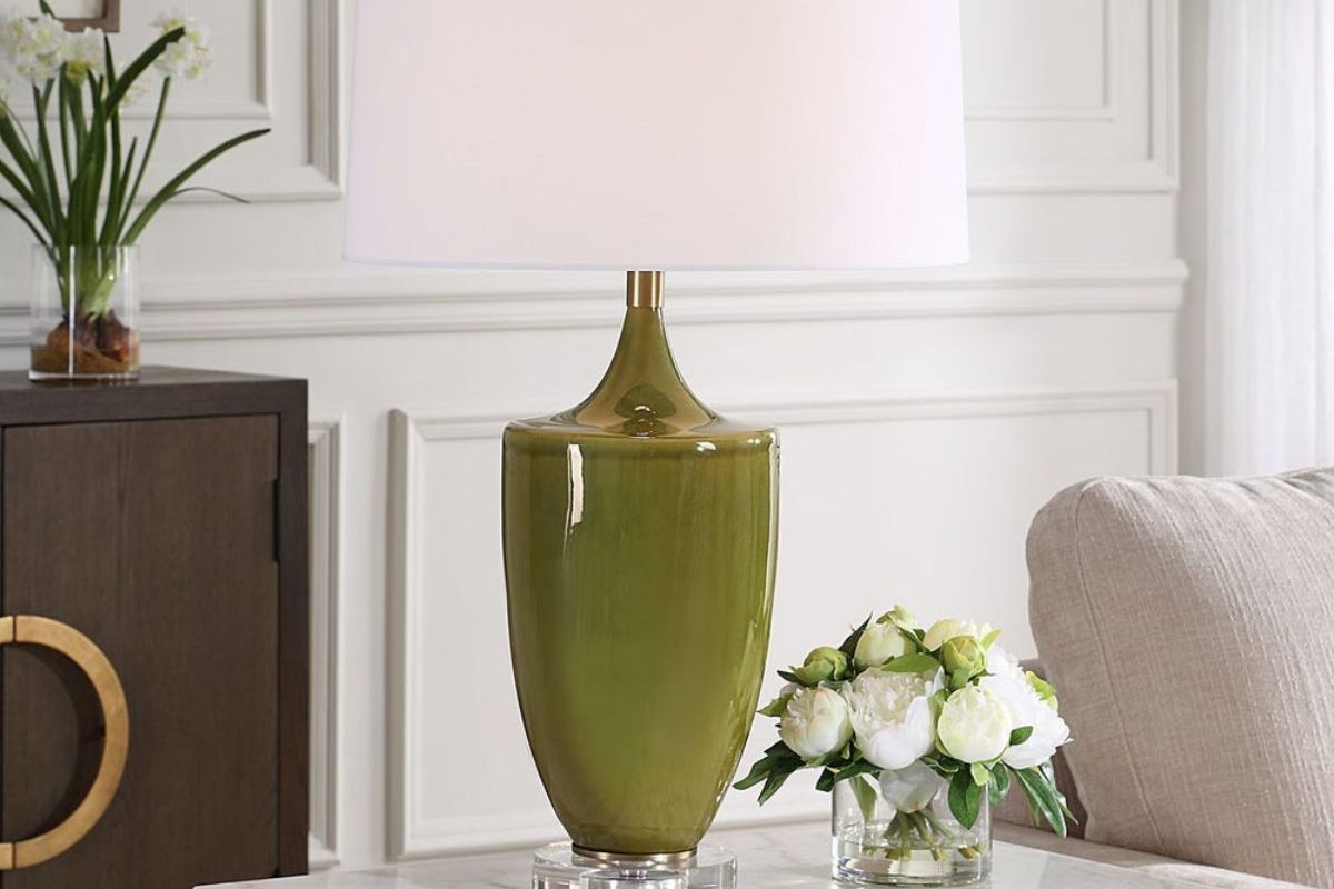 831147598:Adela Lamp, Styled
