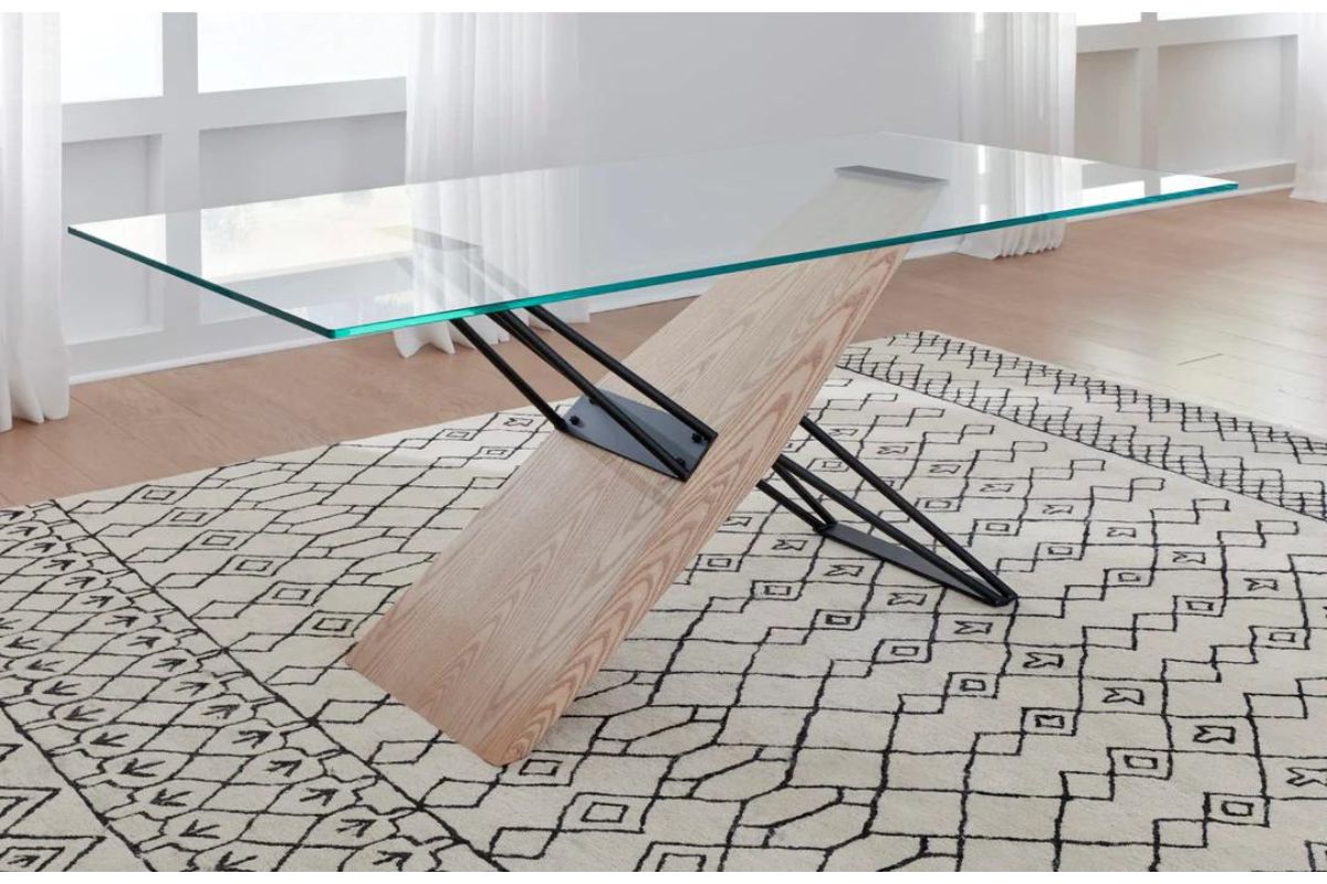 AERE00000:Aere Dining Table, AngledAngle