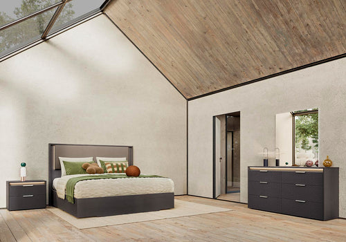 AMY000024:Amy Upholstered Bed With Stora, Styled