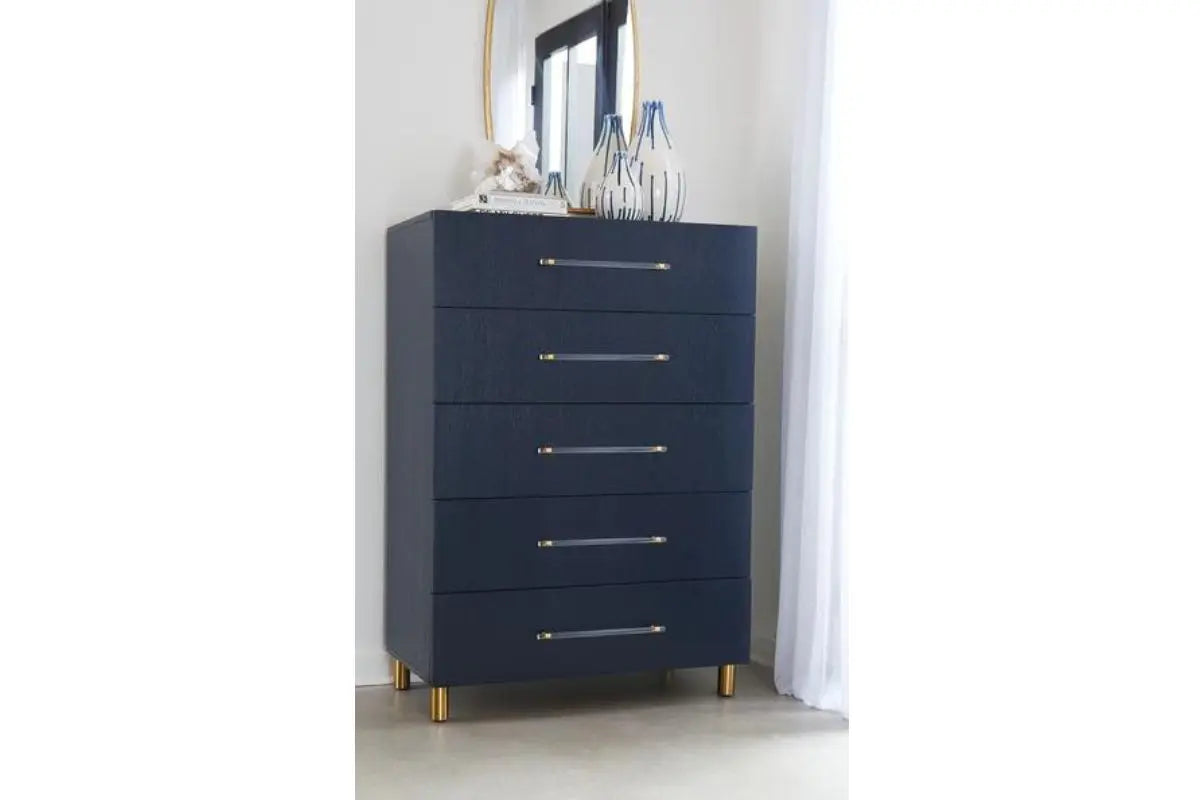 174109218:Argento Chest, Styled