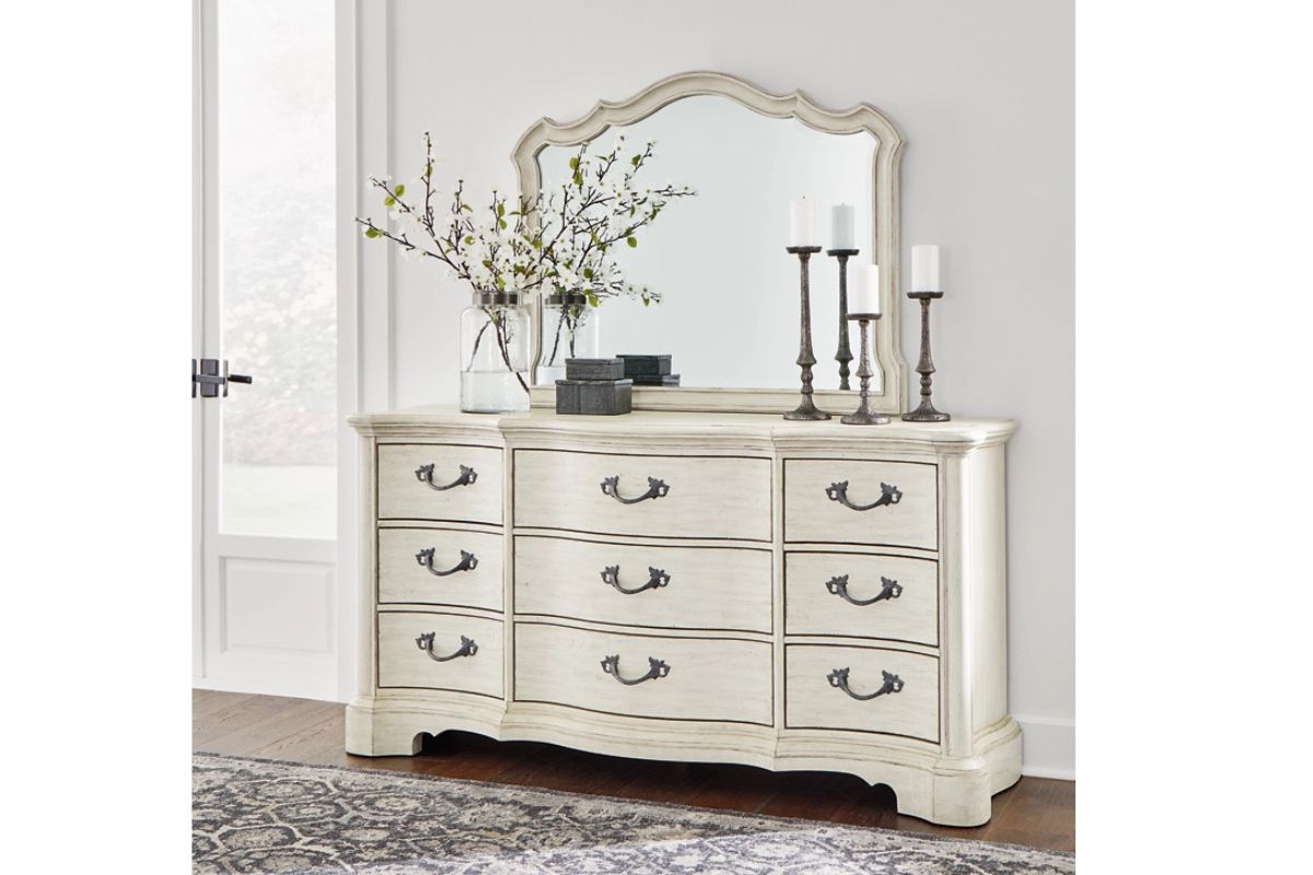 ARLENDY02:Arlendyne Upholstered Bed & Dr, Styled