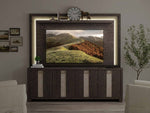 074041687:Ascent Media Hutch, Styled