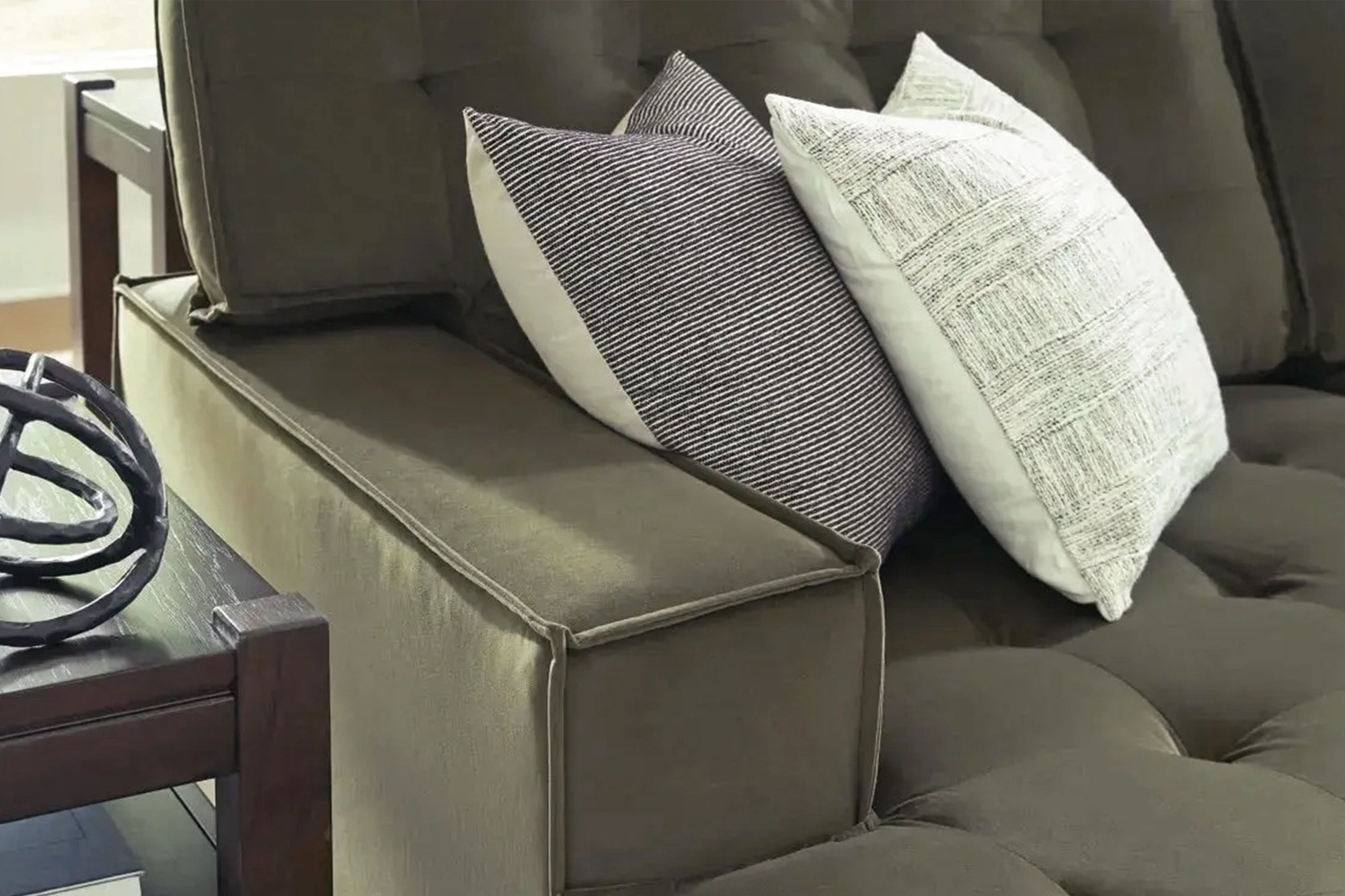 AUSTEN000:Austen Sofa Chaise Sectional, 
