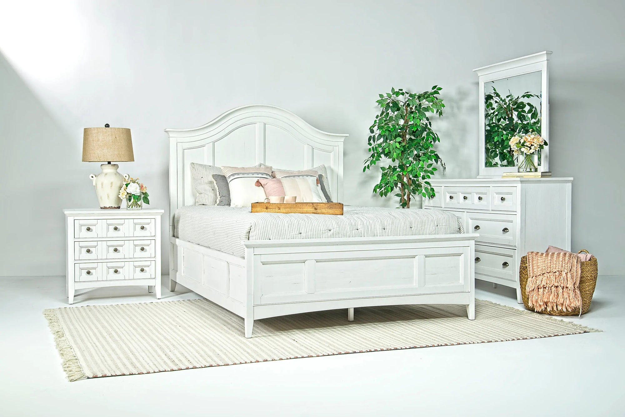 660636295:Bay Creek Arch Panel Bed, Dresser, Mirror & Nightstand in White, Eastern King, Image 1