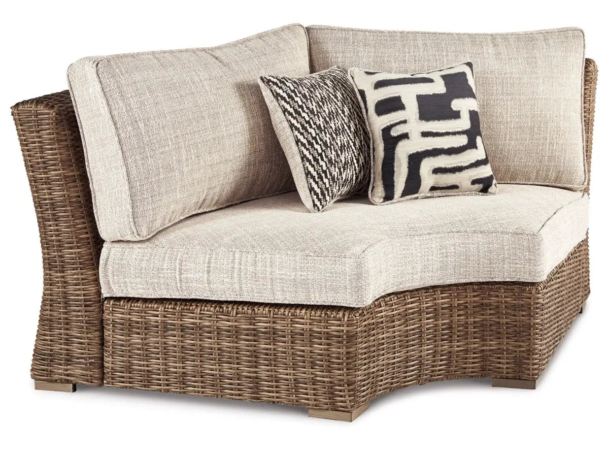 227643056:Beachcroft Outdoor Corner Chai, Angle