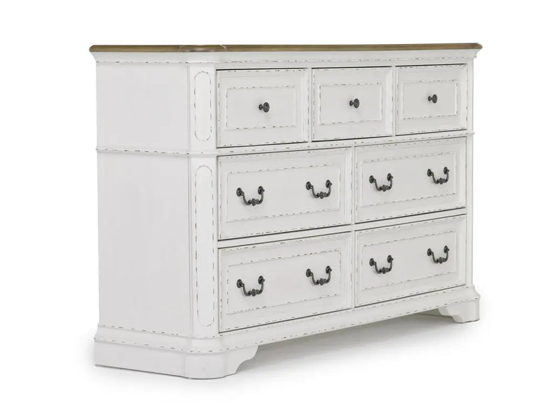025405085:Bellevue Dresser, Angle