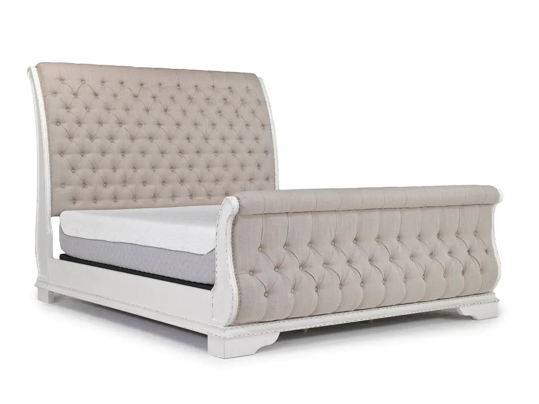 BELLEVUE7:Bellevue Sleigh Bed, Angle