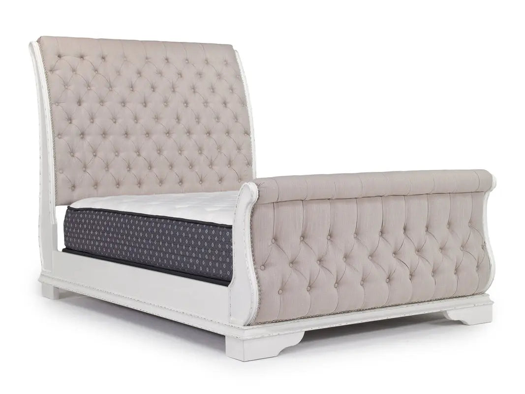 BELLEVUE5:Bellevue Sleigh Bed, Angle