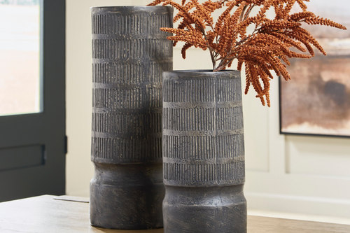 579021566:Beninworth Vase, 