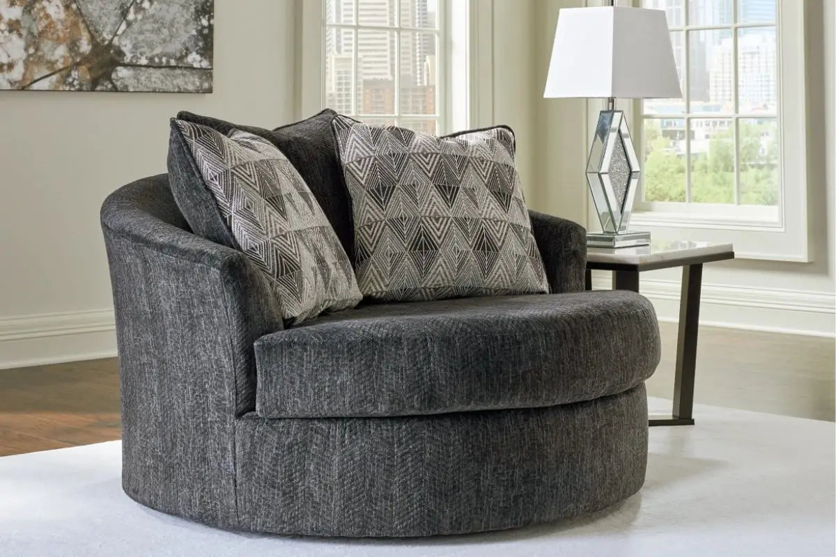 343591110:Biddeford Swivel Chair, Styled