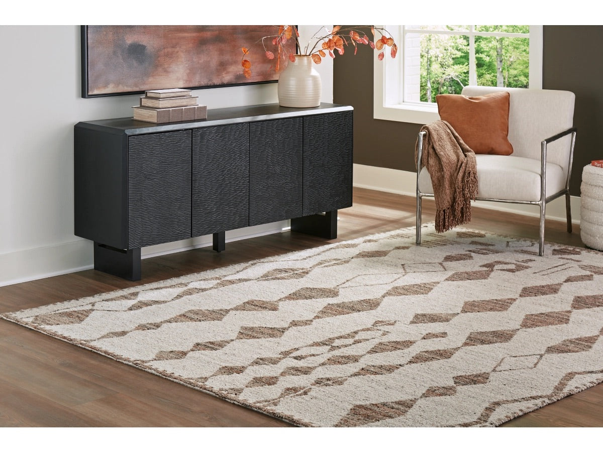 840300357:Brettler Rug, Styled