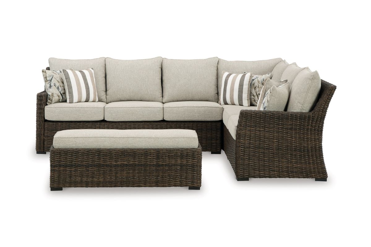 067641751:Brook Ranch 3 Piece Patio Sect, Front