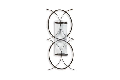 197676523:Bryndis Candleholder, Front