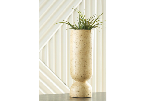 226594950:Byrons Vase, Styled