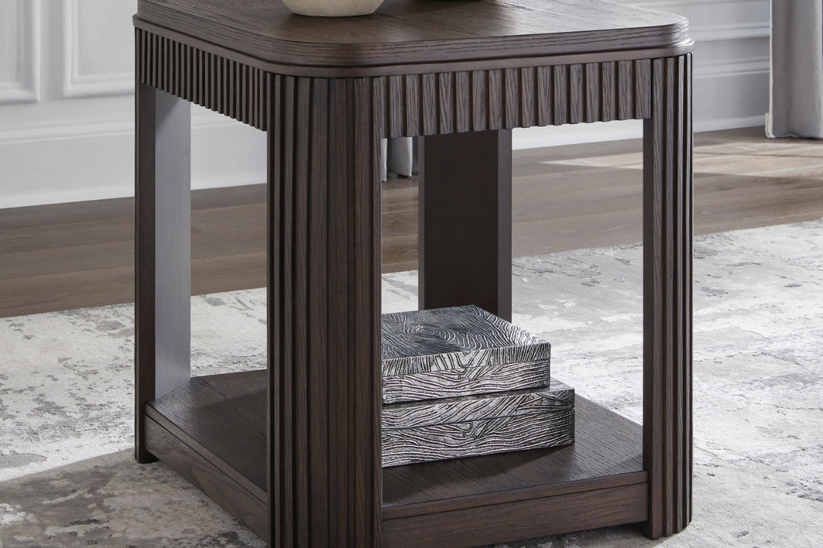 941677560:Carlibrie End Table, Styled