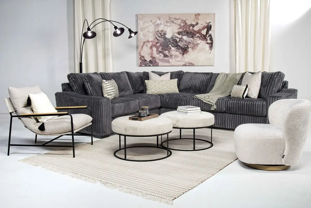 CASPER006:Casper 3 Piece Sectional, Styled