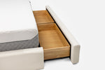 CLOUDII07:Cloud Boucle Upholstered Stora, 