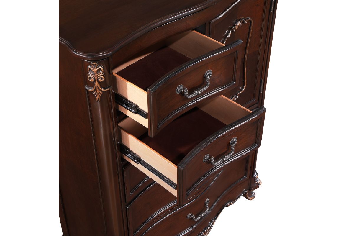 706300481:Constantine Chest, 