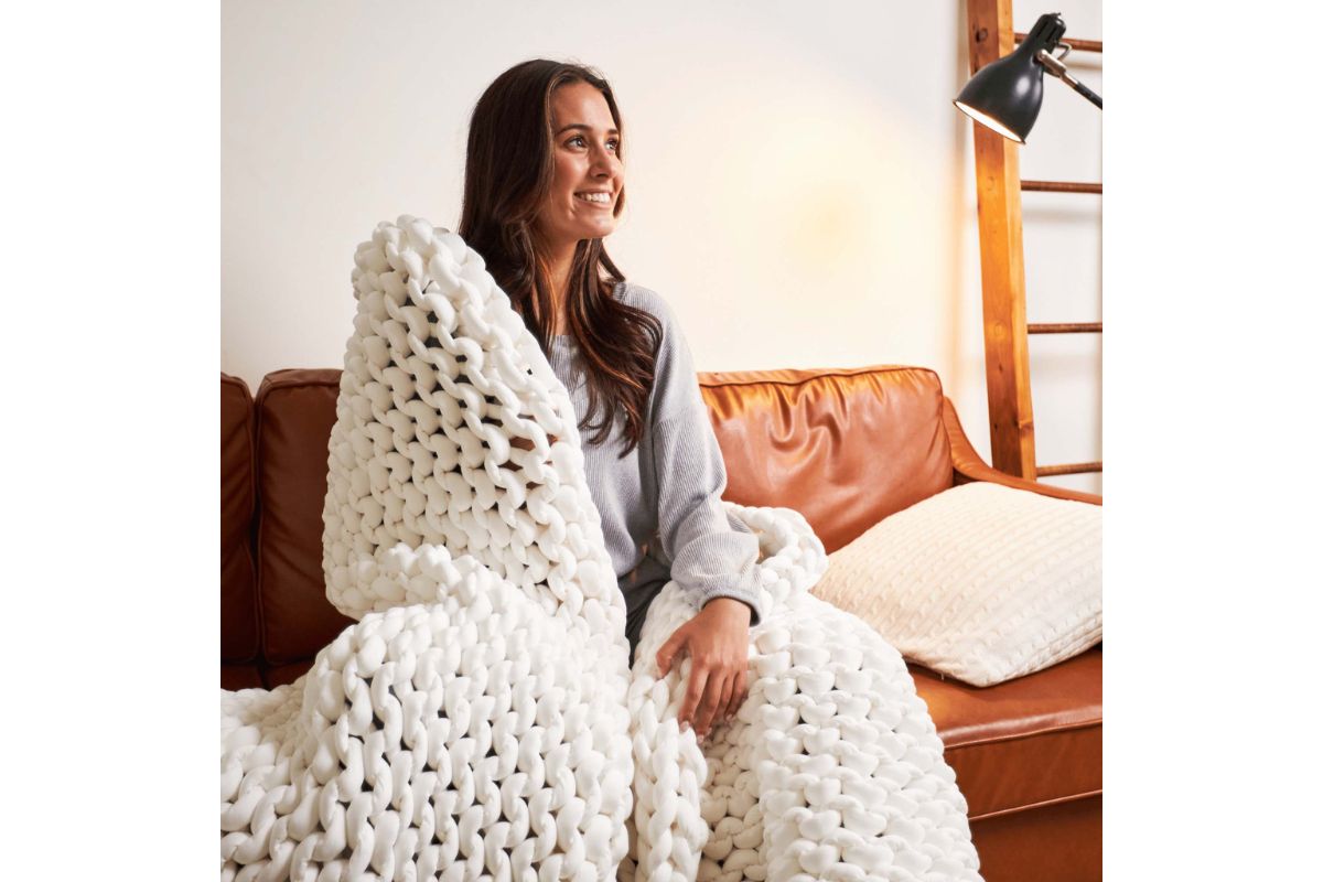 943156500:Cotton Weighted Coverlet, Styled