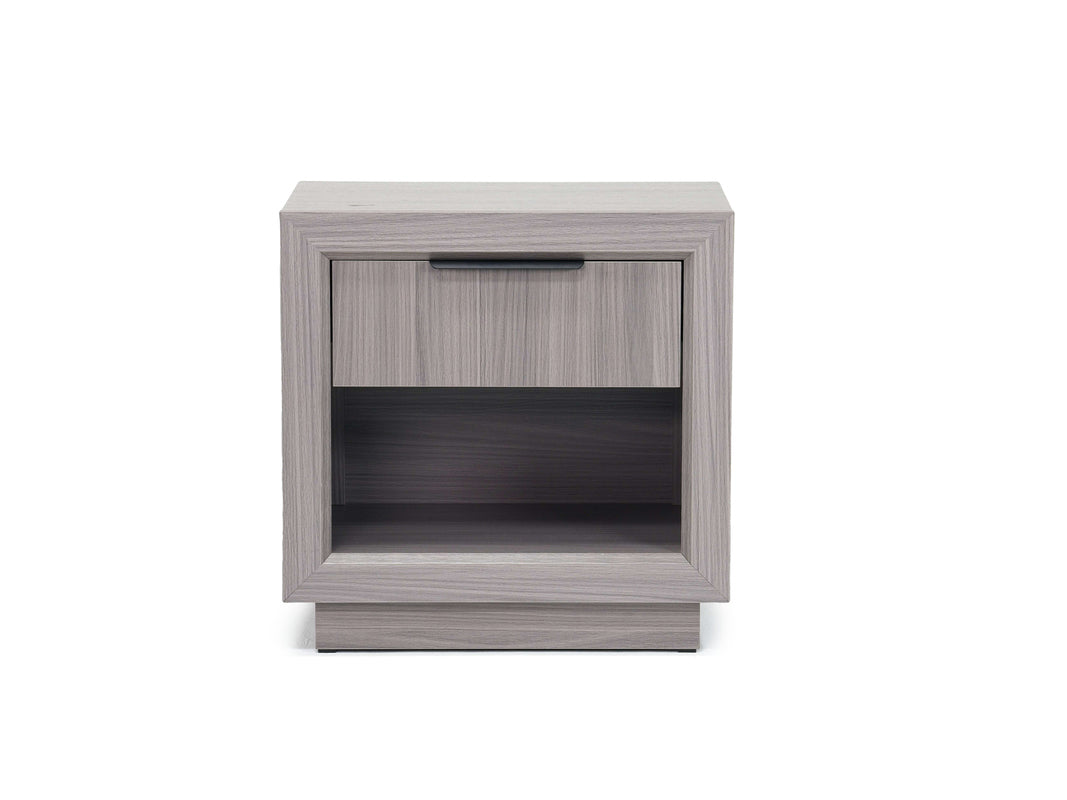 370445161:Darien Panel Bed & Dresser & M, Front