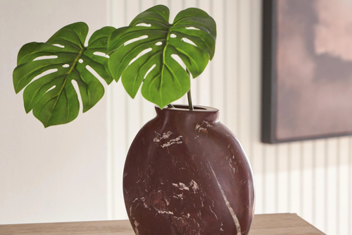 719406759:Dashner Vase, Styled