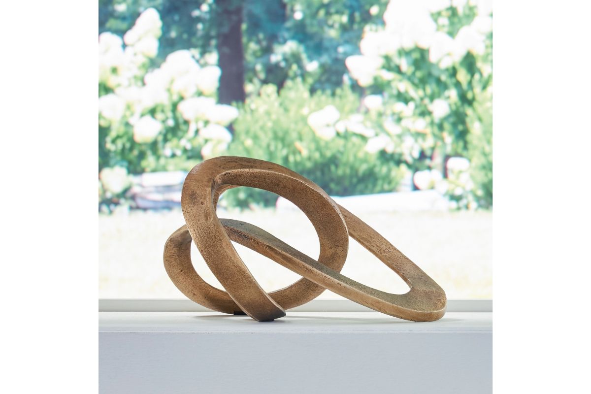 795499161:Dunnruck Sculpture Or Decorati, Styled