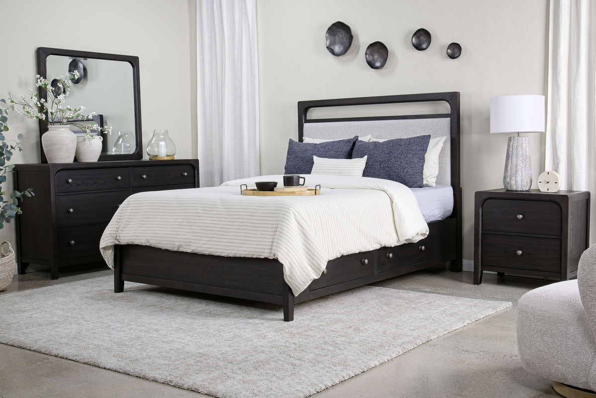 EASTON116:Easton Storage Bed, Styled