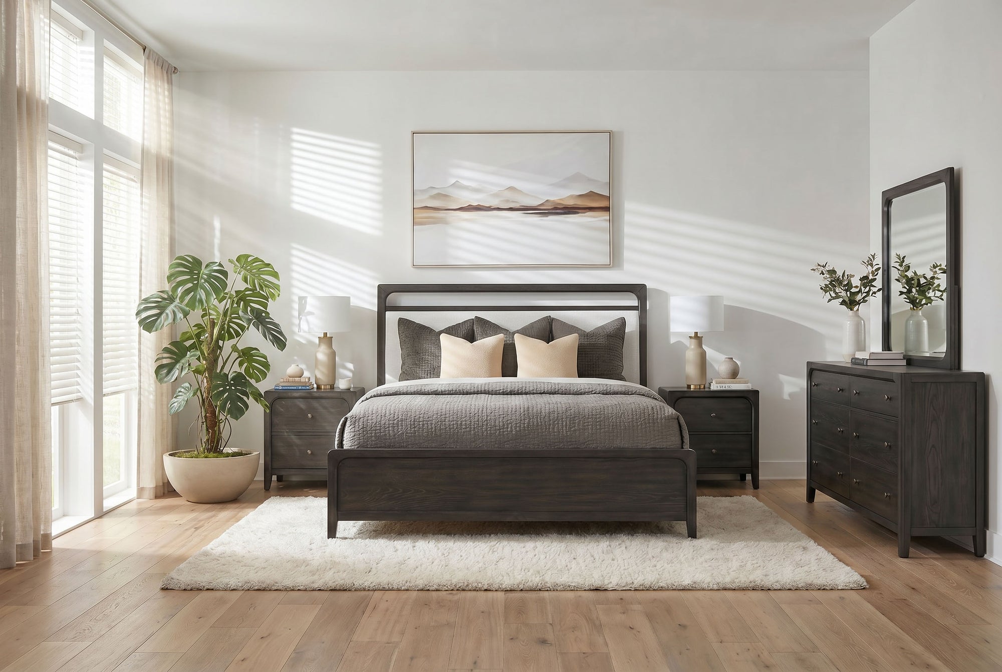 EASTON107:Easton Upholstered Bed, 