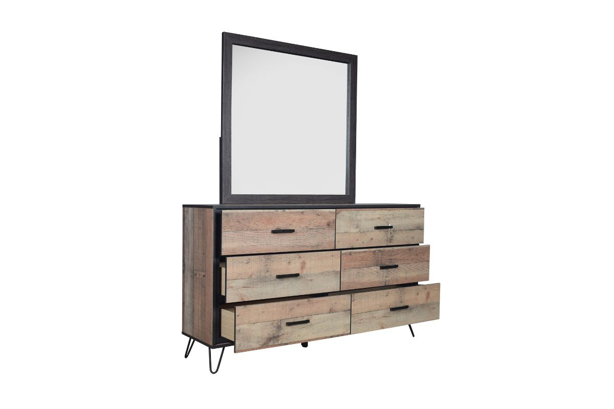 714098104:Elk River Mirror, Styled