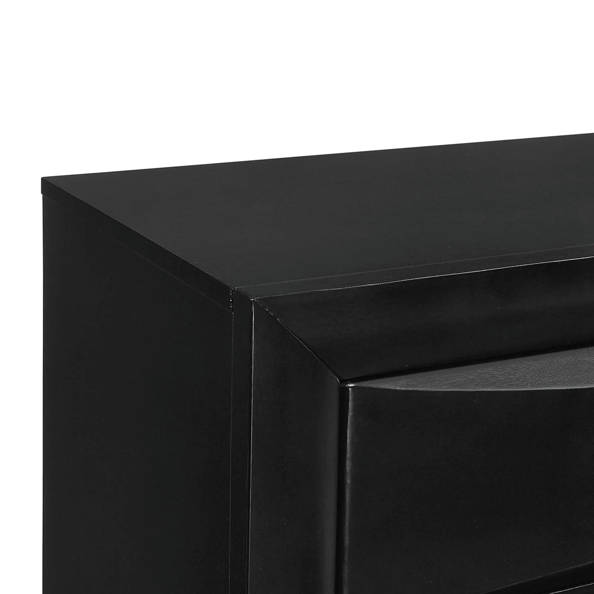 877137833:Remi Dresser, 
