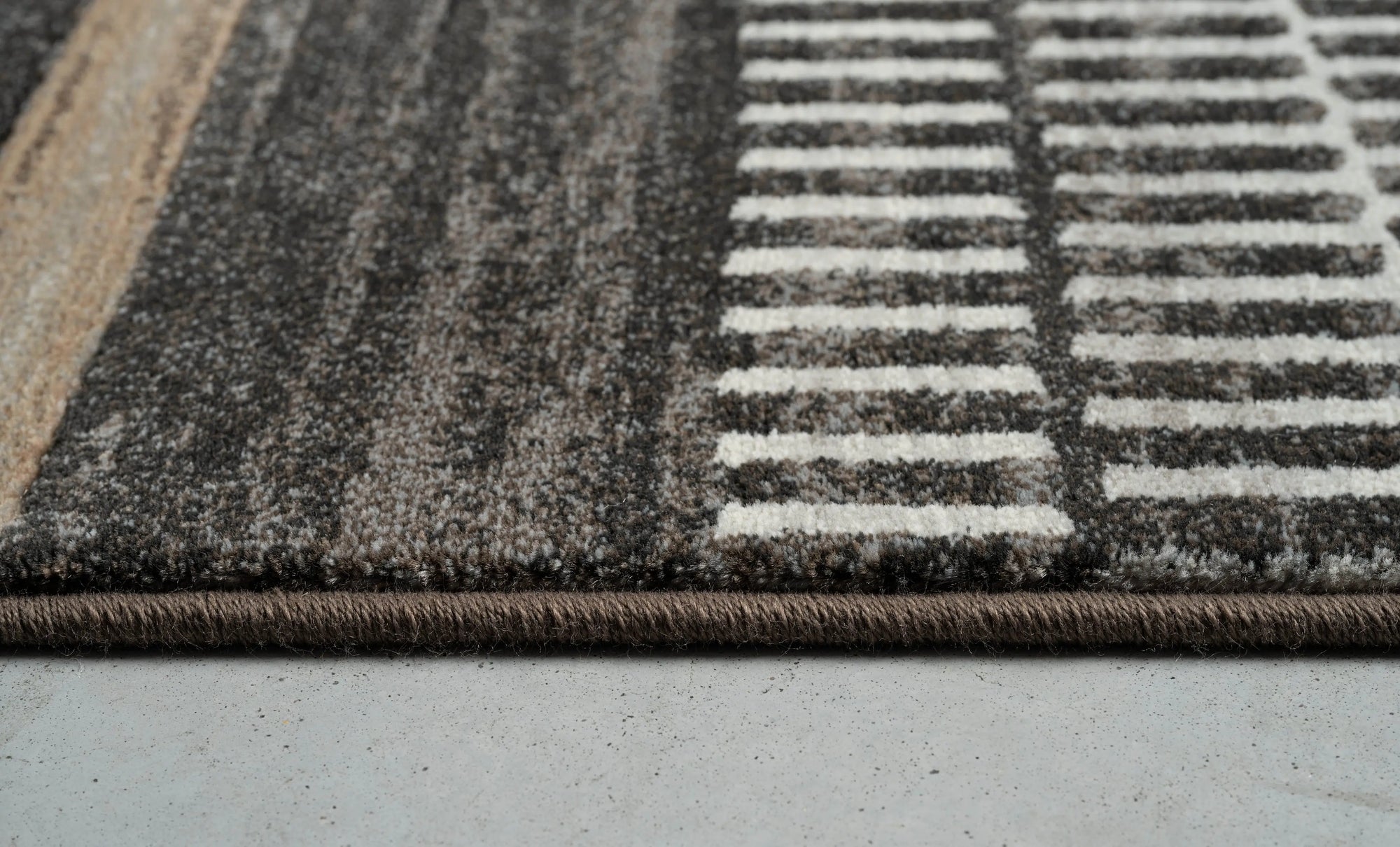 983467333:6469 Essen Rug, 