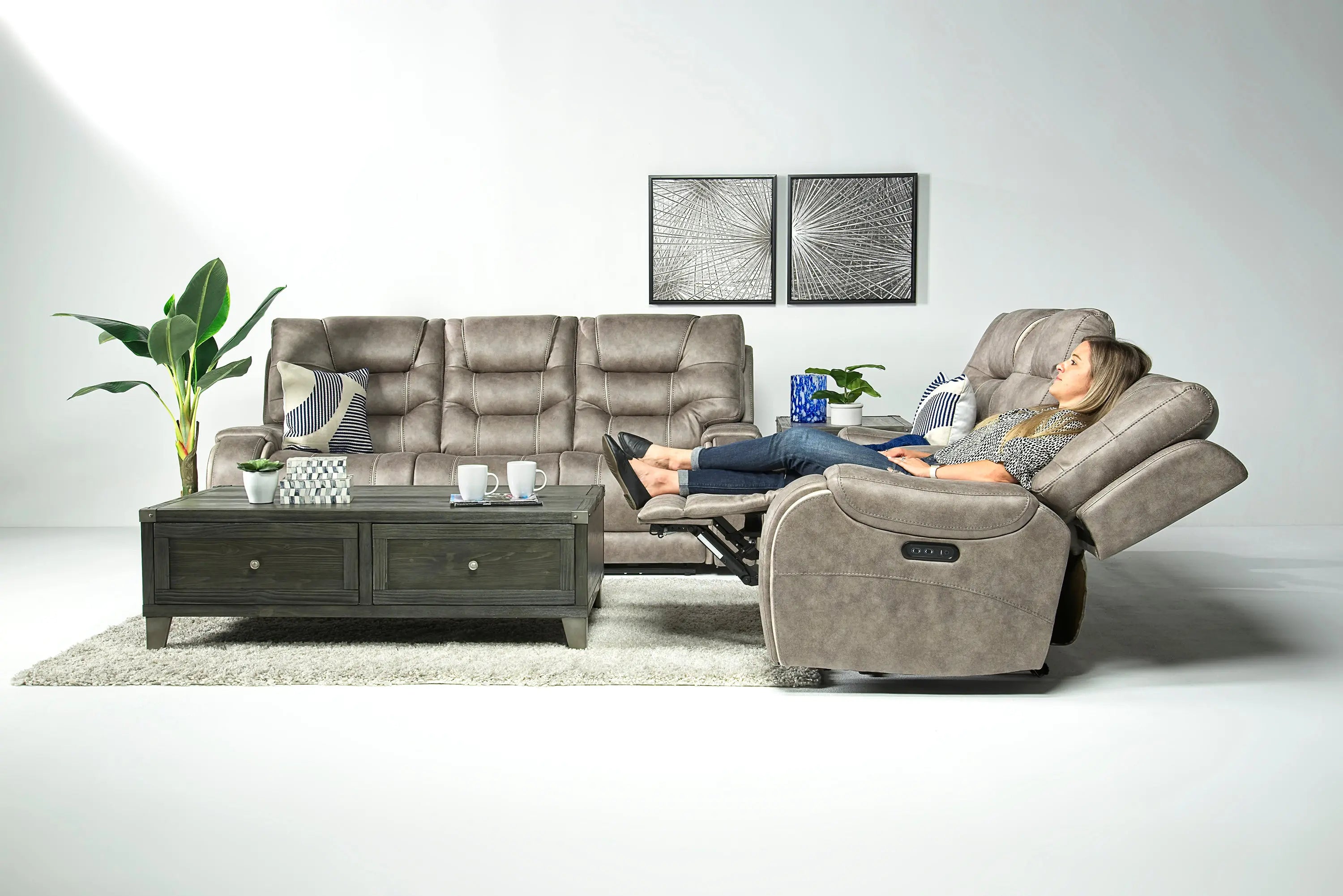 613334536:Estilo 2 Power Sofa in Gray, Image 6