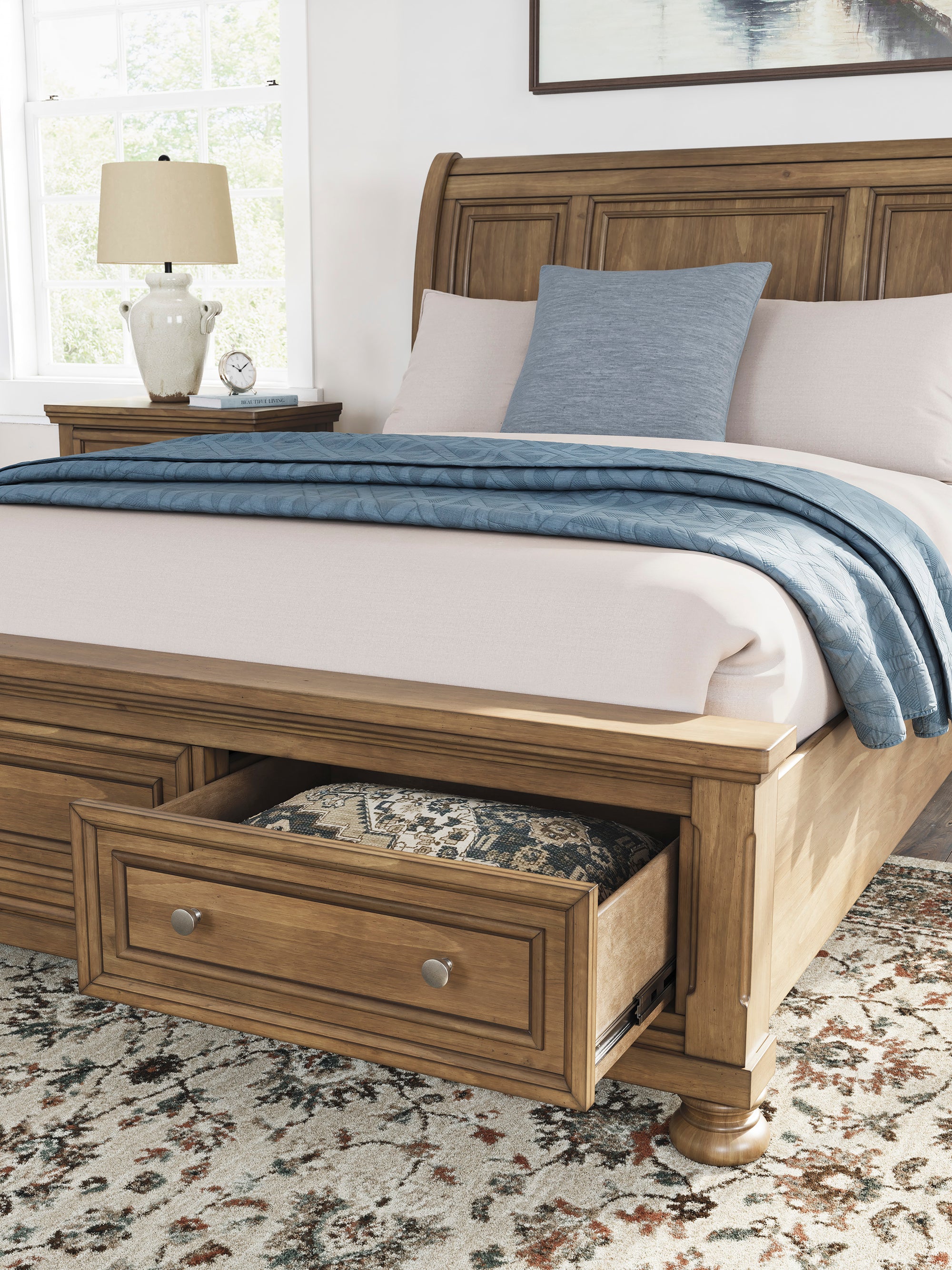 FEDDIN052:Feddinger Sleigh Bed With Stor, 