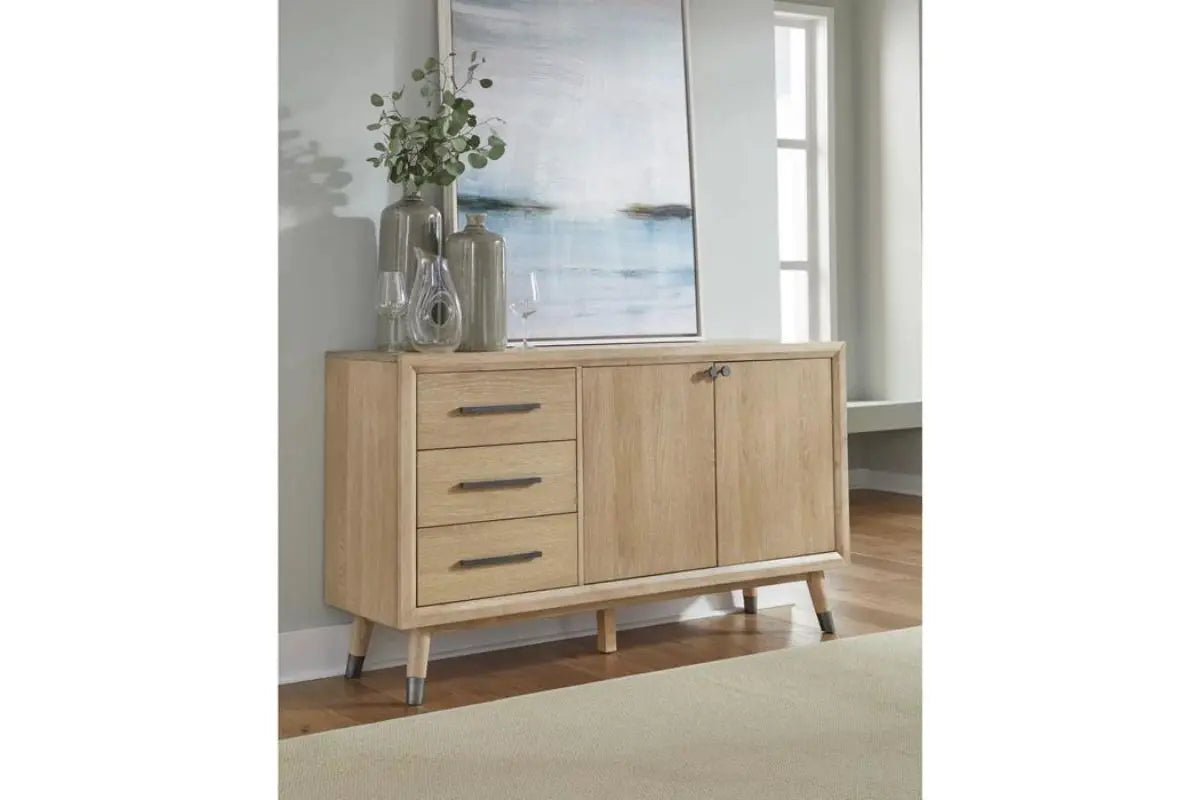 908798764:Franklin Sideboard, StyledSide