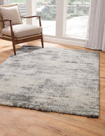 209750499:2736 Granada Rug, Styled