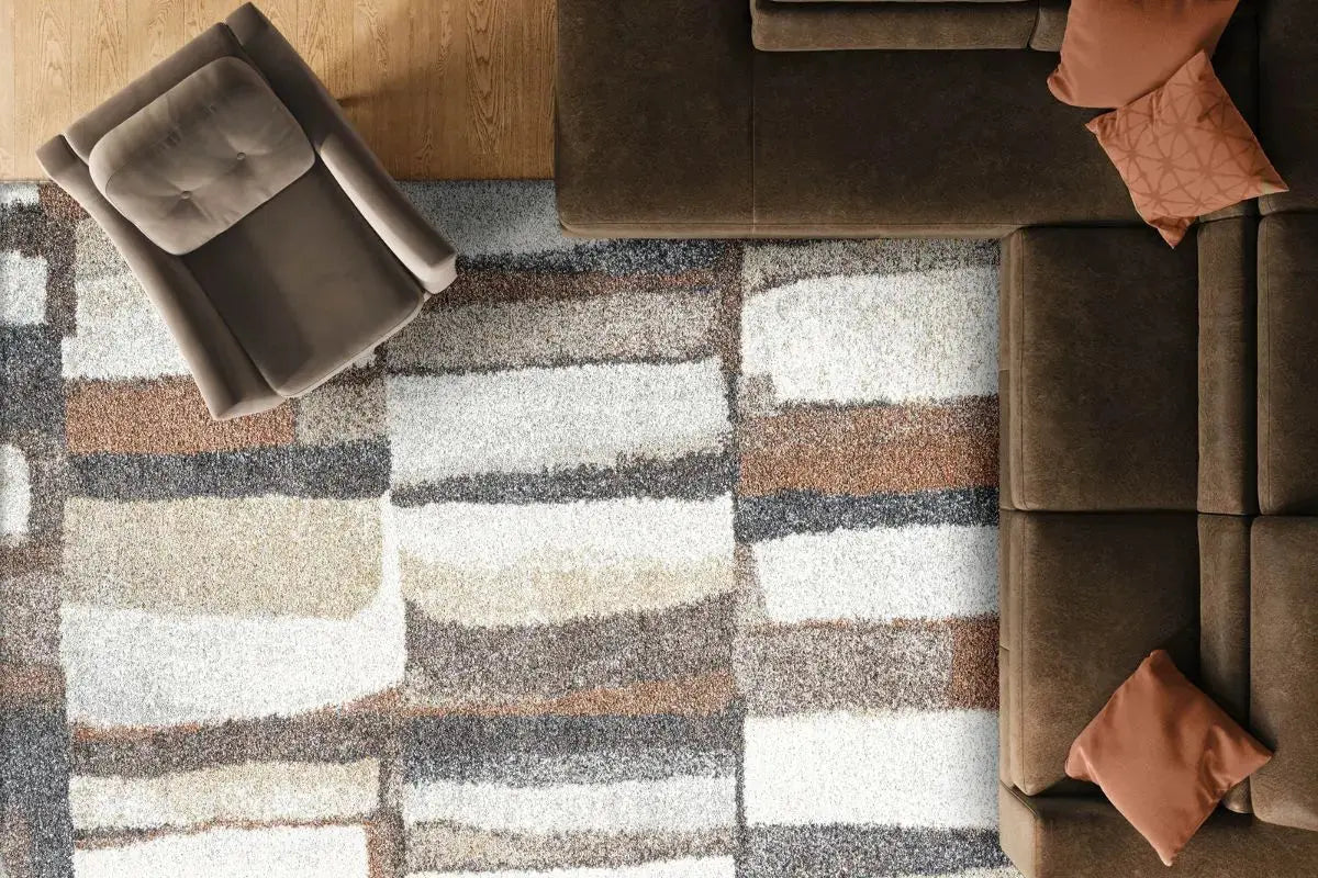 339205085:Granada 3479 Rug, Styled