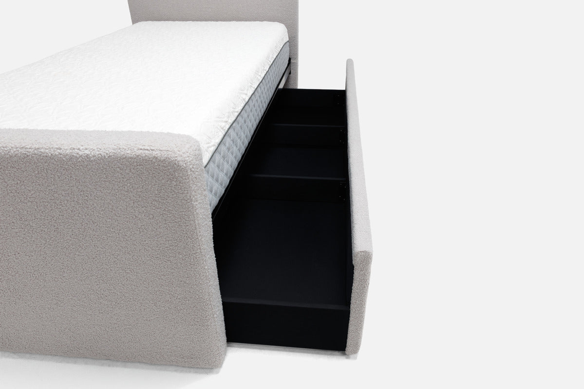 HALSTON13:Halston Upholstered Bed, 