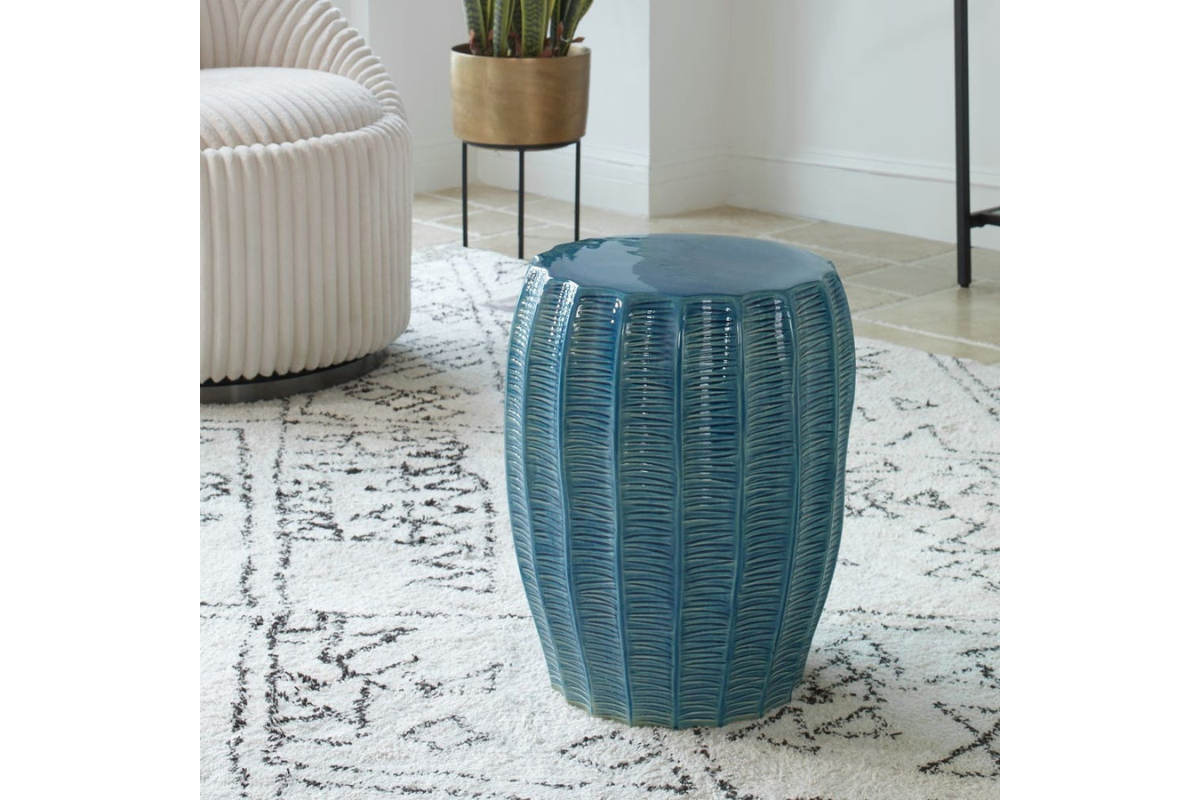 044641733:Harbor Blue Outdoor Stool, Styled