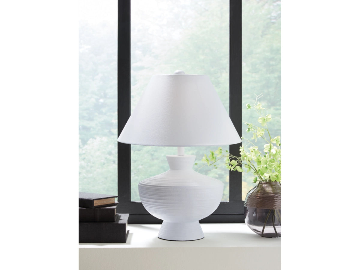 254847234:Harelwood Lamp, Styled