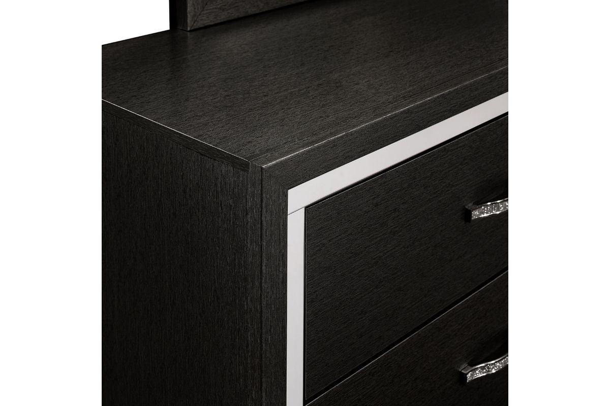 136677479:Huxley Dresser, 