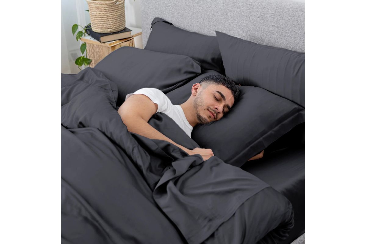 871654815:Iced Duvet Coverlet, Styled